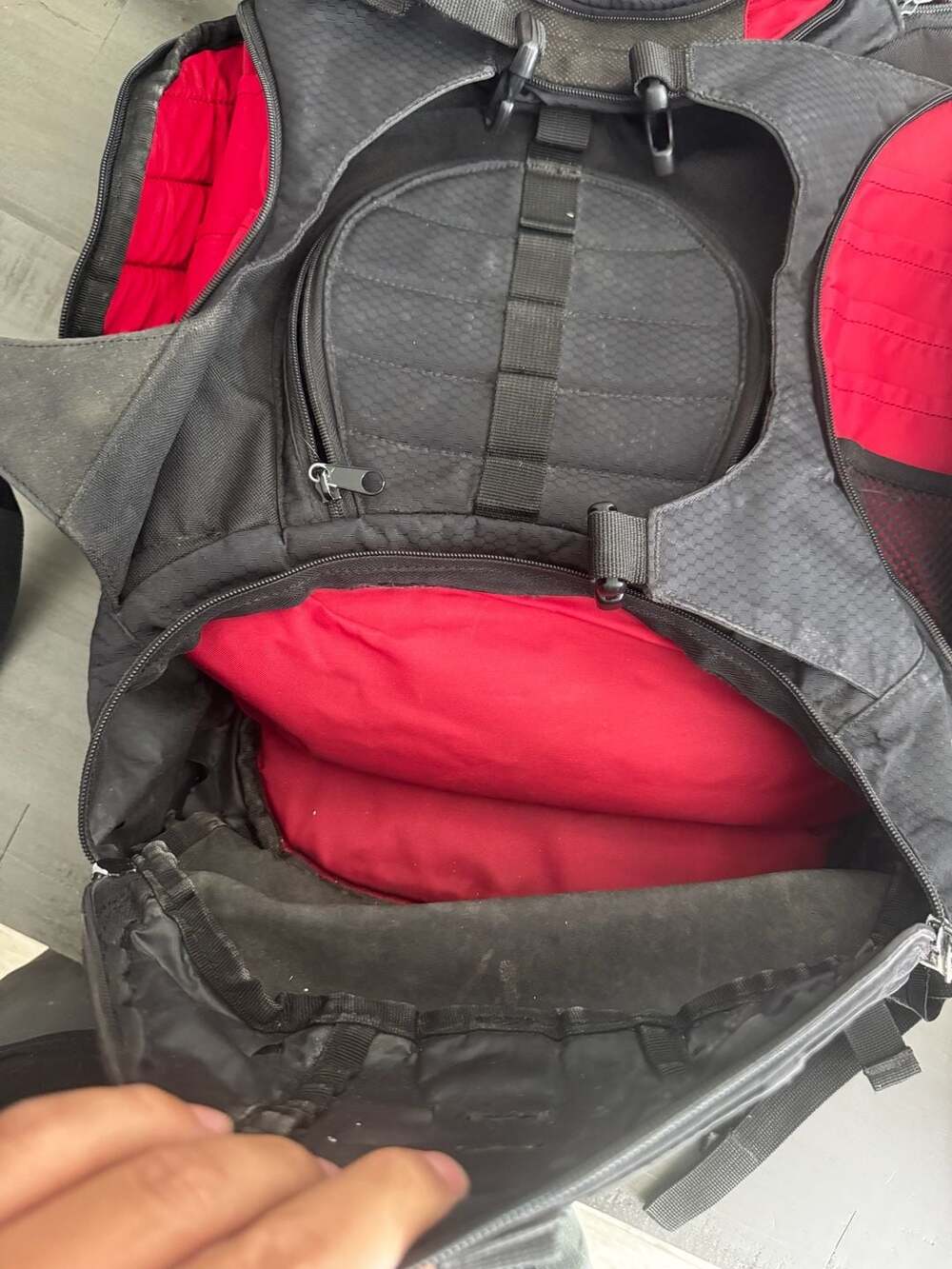 Burton Snowboards Pro Rider Series 13 Modular Technical Backpack - Picture 10 of 12